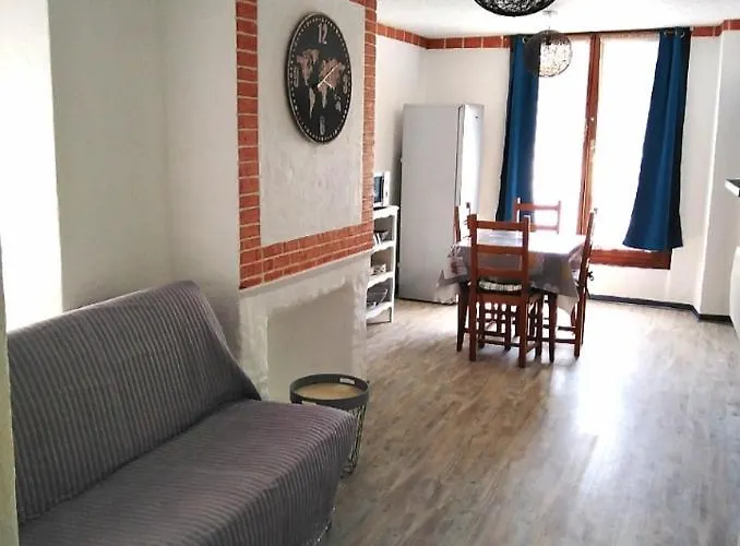 T2 Quartier Chateau De